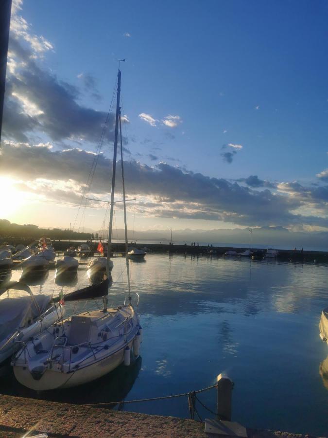 Sky And Lake Кавалкастеле Екстериор снимка